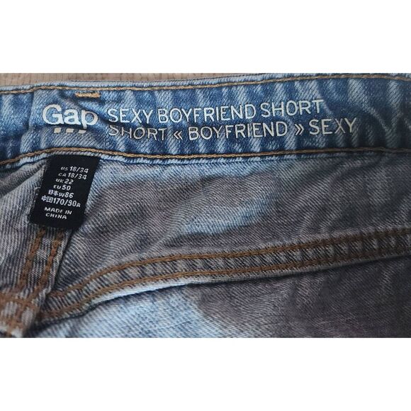 R19  GAP Sexy Boyfriend distressed ripped short shorts - Picture 7 of 7